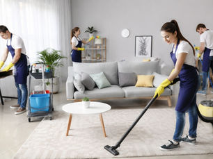 Why Are More Homeowners Choosing Professional Residential Cleaning Services?