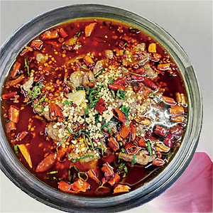 Water boiled beef in sizzling chili oil