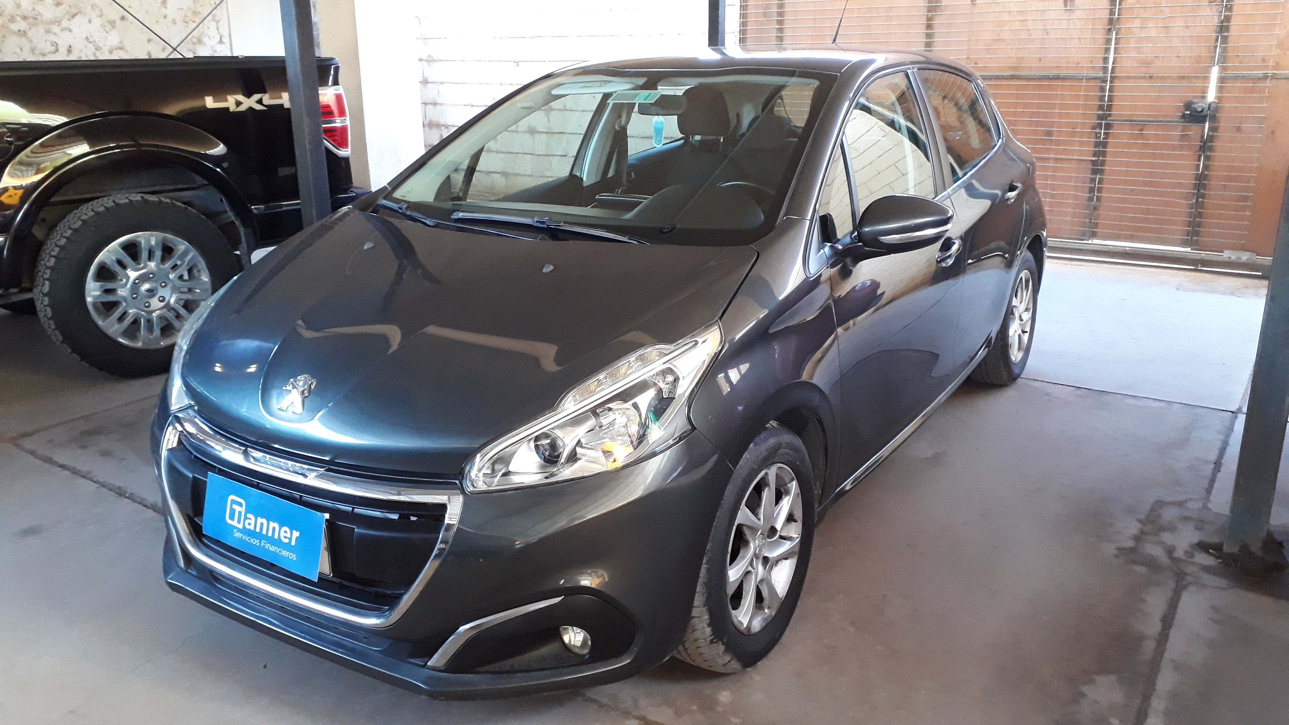 Peugeot 208 Active1.6  año 2017 Diesel