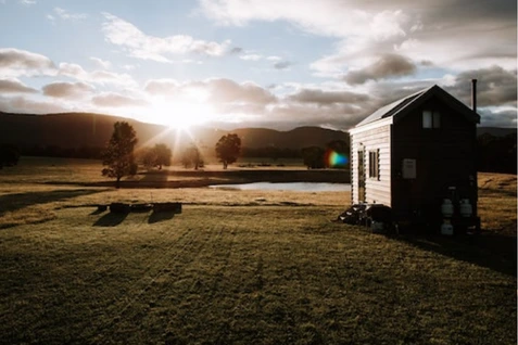 In2thewild Tiny Holidays - Tiny Elliott, Grampian Wine Region