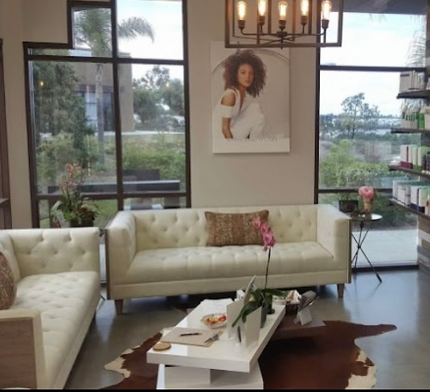 Bleach and Brawn Salon Lobby
