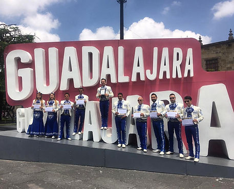 mariachis.en.medellin43.jpeg