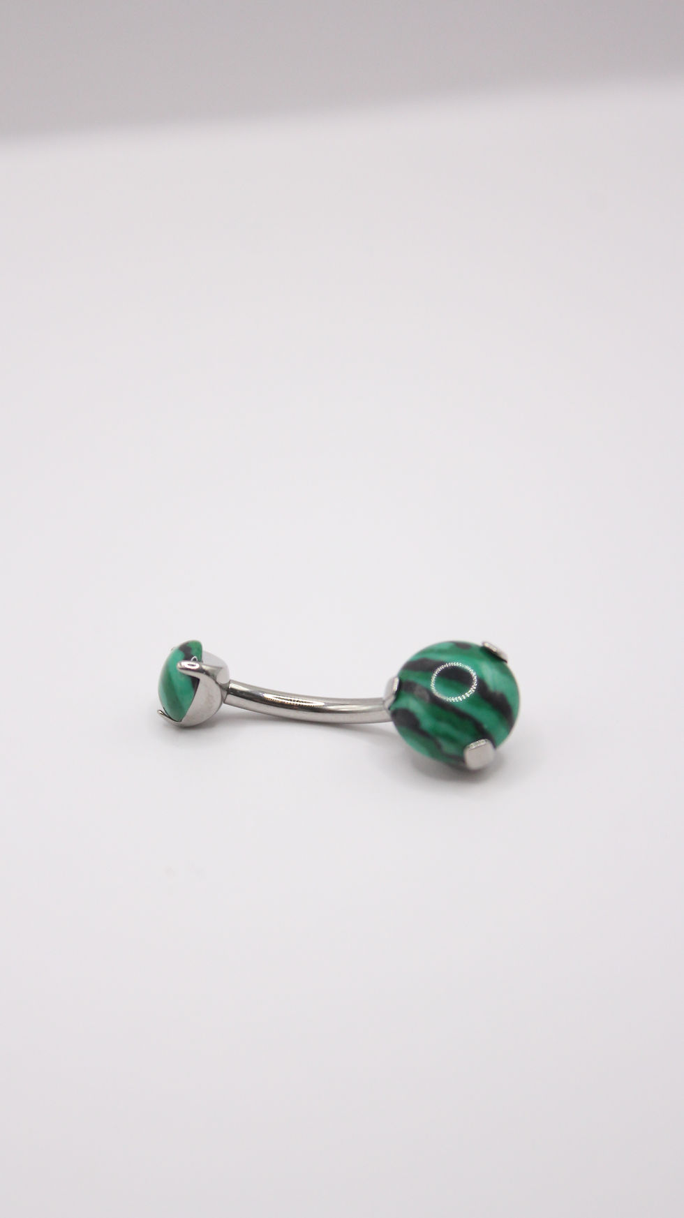 Thumbnail: Claw Navel Curve