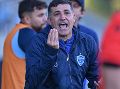 Técnico Eduardo Souza renova com o Pescador