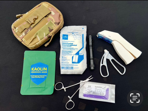 THE K9 MEDIC KIT - First Aid Kit for Dogs | Dogworx Online Pet Store