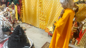 Shree Maa Blesses Sri Chakra 