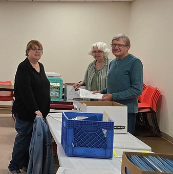 archives volunteers.jpg