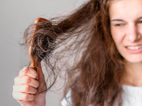Taming the Frizz: Your Guide to Humidity-Proof Hair in Singapore