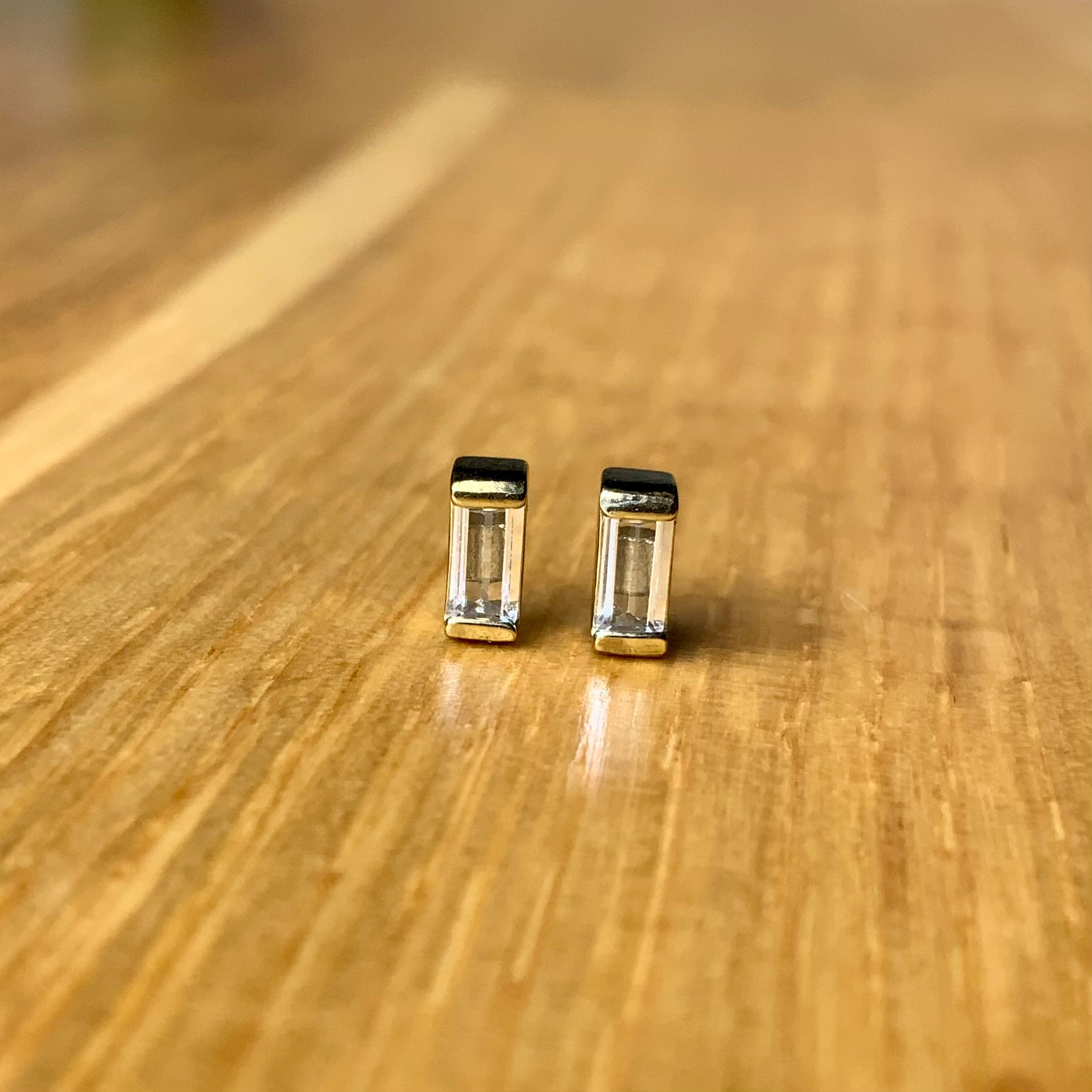 Channel Set Baguette Cut (Gold)