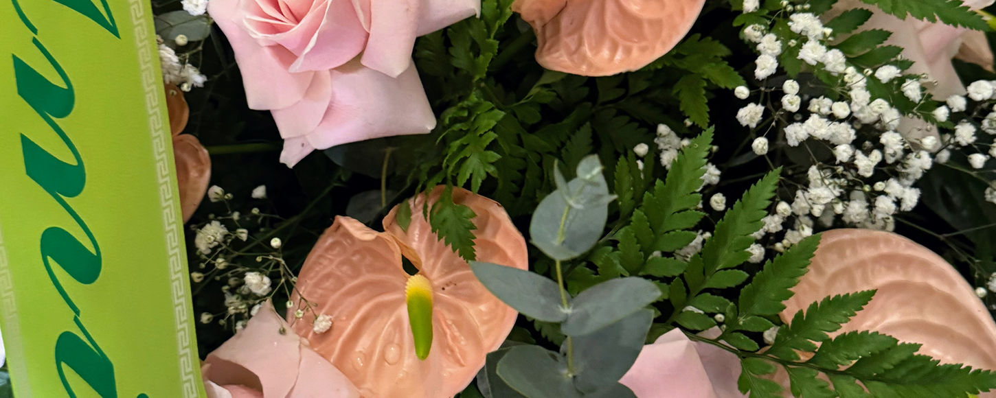 Cuscino di fiori rosa chiaro 