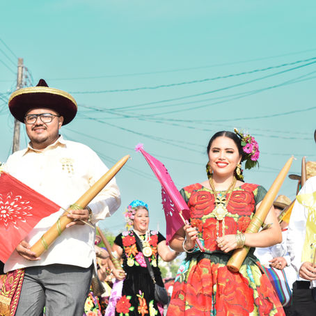EL PASEO Y LA REGADA: TRADICIÓN DE CHAHUITES OAXACA 