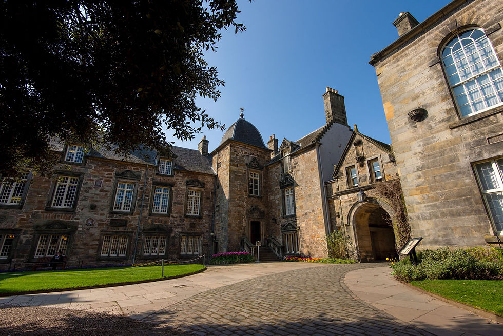 University Welcomes 21 Global Fellows