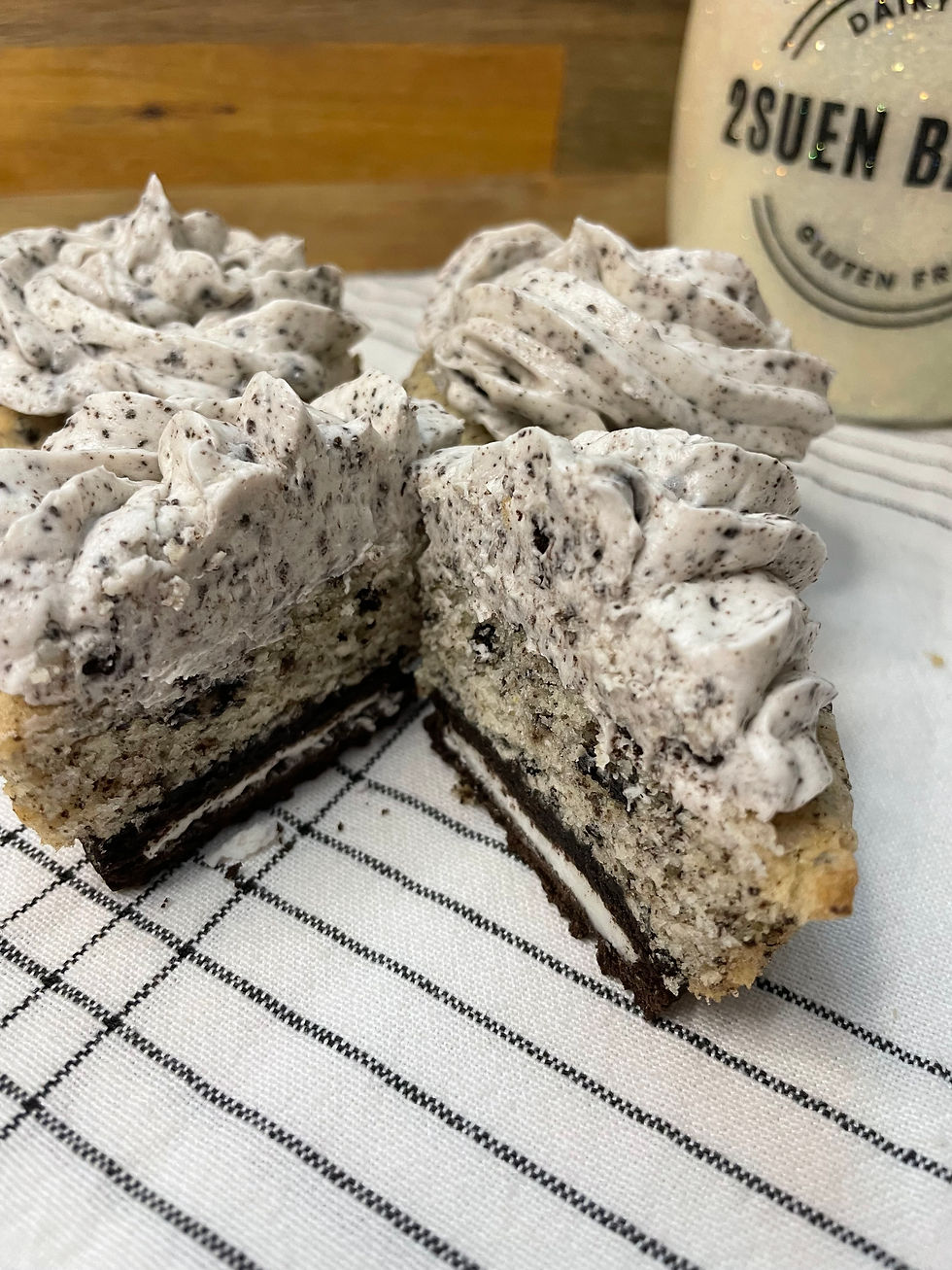 Cookies & Cream Cupcakes (12) image