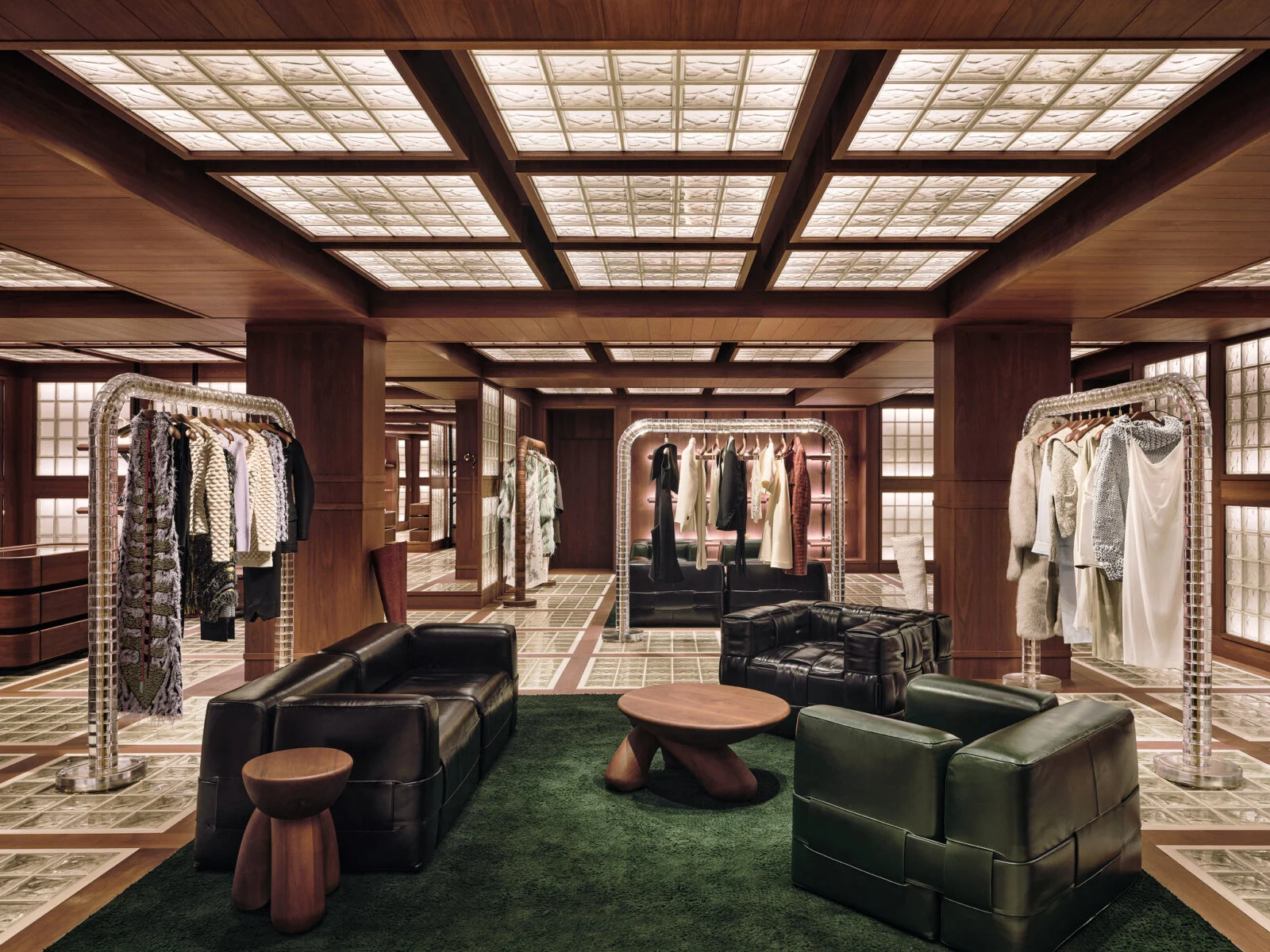 BOTTEGA-VENETA-BLAZY-PARIS