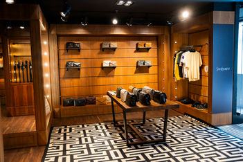 Pop-up da Sain Laurent no Shopping Iguatemi Ribeirão Preto