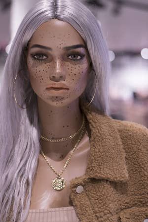 Missguided | Manequins Com Identidade | DEZEM Projetos Para Varejo