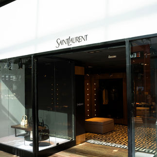 Pop-up da Sain Laurent no Shopping Iguatemi Ribeirão Preto