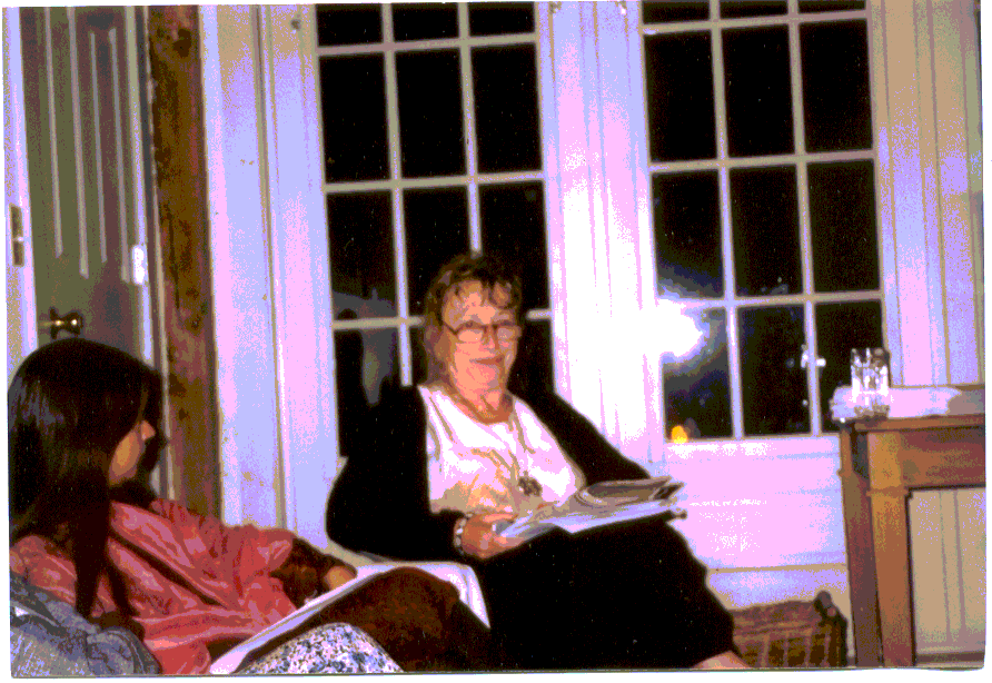 Corinna-at-Leding-reading.gif