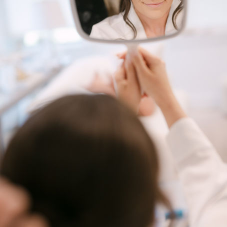 Natural vs. Glam: Which Bridal makeup style is right for you?