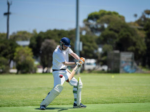 How to Choose the Right Cricket Bat for Your Playing Style