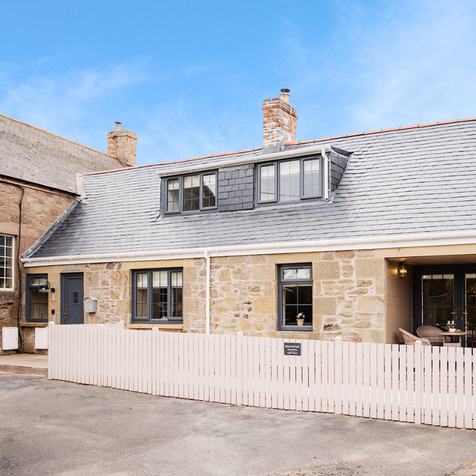 150 year old character cottage with boutique style, lots of charm, original character. Holiday let. Holiday rental. AirBnB. Holiday cottage. Scottish Borders. Northumberland.