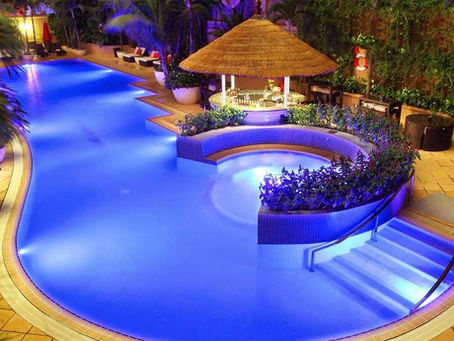 Cách chọn đơn vị cung cấp đèn bể bơi giá rẻ nhưng uy tín
