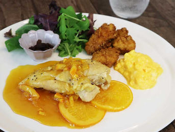 みつせ鶏のオレンジ煮