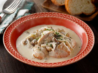 みつせ鶏もも肉のクリーム煮