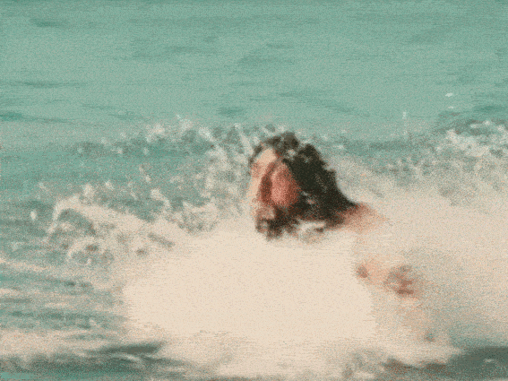 Gif de brasse papillon extrait de film - Artistes mal aimés connus après leur décès
