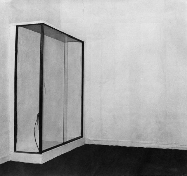 art vide, art air, oeuvre vide, oeuvre invisible oeuvre absente, art absent, art invisible, oeuvre inexistante, secret d'art, anecdote insolite, décrypter une oeuvre, grands mouvements artistiques peinture, histoire de l art, analyse etude d une oeuvre d art, comment identifier les mouvements artistiques, la culture by rogers, byrogers, roger culture, culture des rogers, culture ludique, culture récréative, la culture qu'on comprend, culture simple