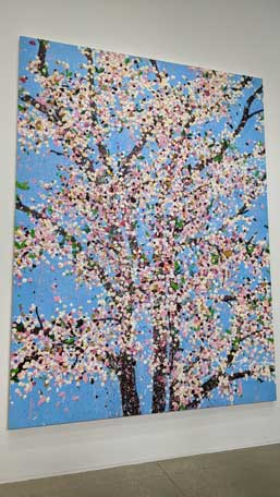 Photo de peinture cerisiers en fleurs damien hirst art contemporain fondation cartier, impressionnisme, action painting, que visiter à paris, oeuvre d art, musée paris, ouverture musée, expositions musées