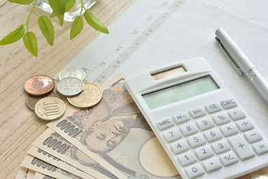 電卓と現金