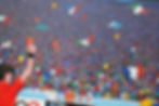 Miniature : Public en liesse dans un stade coloré – peinture contemporaine figurative, ambiance sportive ironique et visuelle.