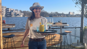 Jacobine van den Hoek bij Sunday Amstelveen