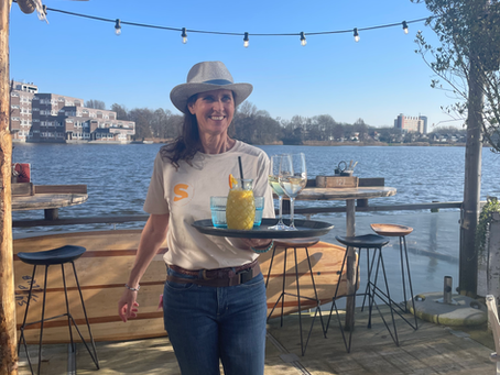 Jacobine van den Hoek bij Sunday Amstelveen