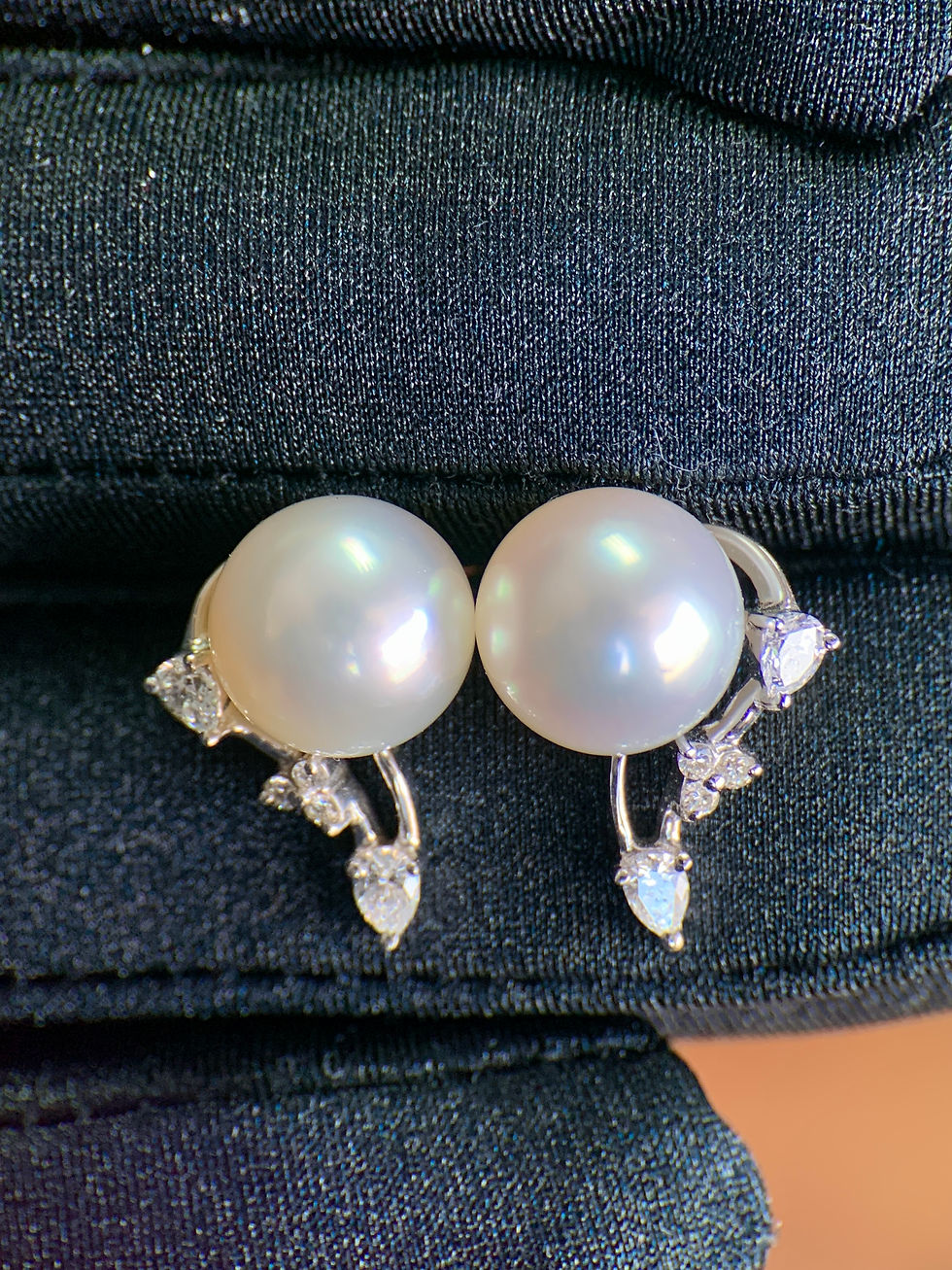 Thumbnail: 18K White Gold 10.5mm South Sea Pearl & Diamond Viny Earrings