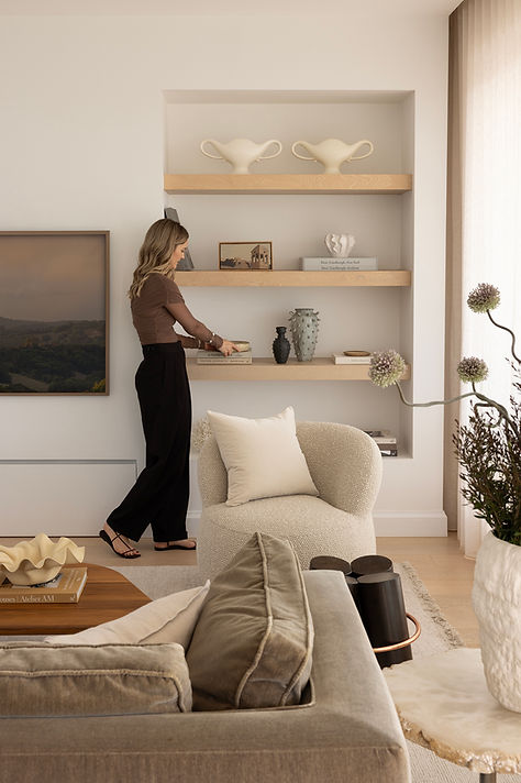 Kahli Jane 26 LR R.jpg