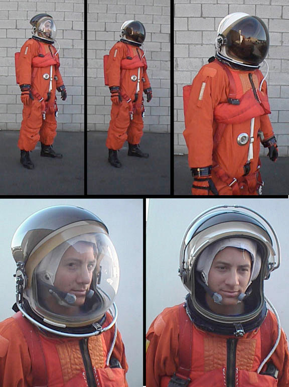 Миниатюра: Костюмчик для полетов на Шатлах в космос