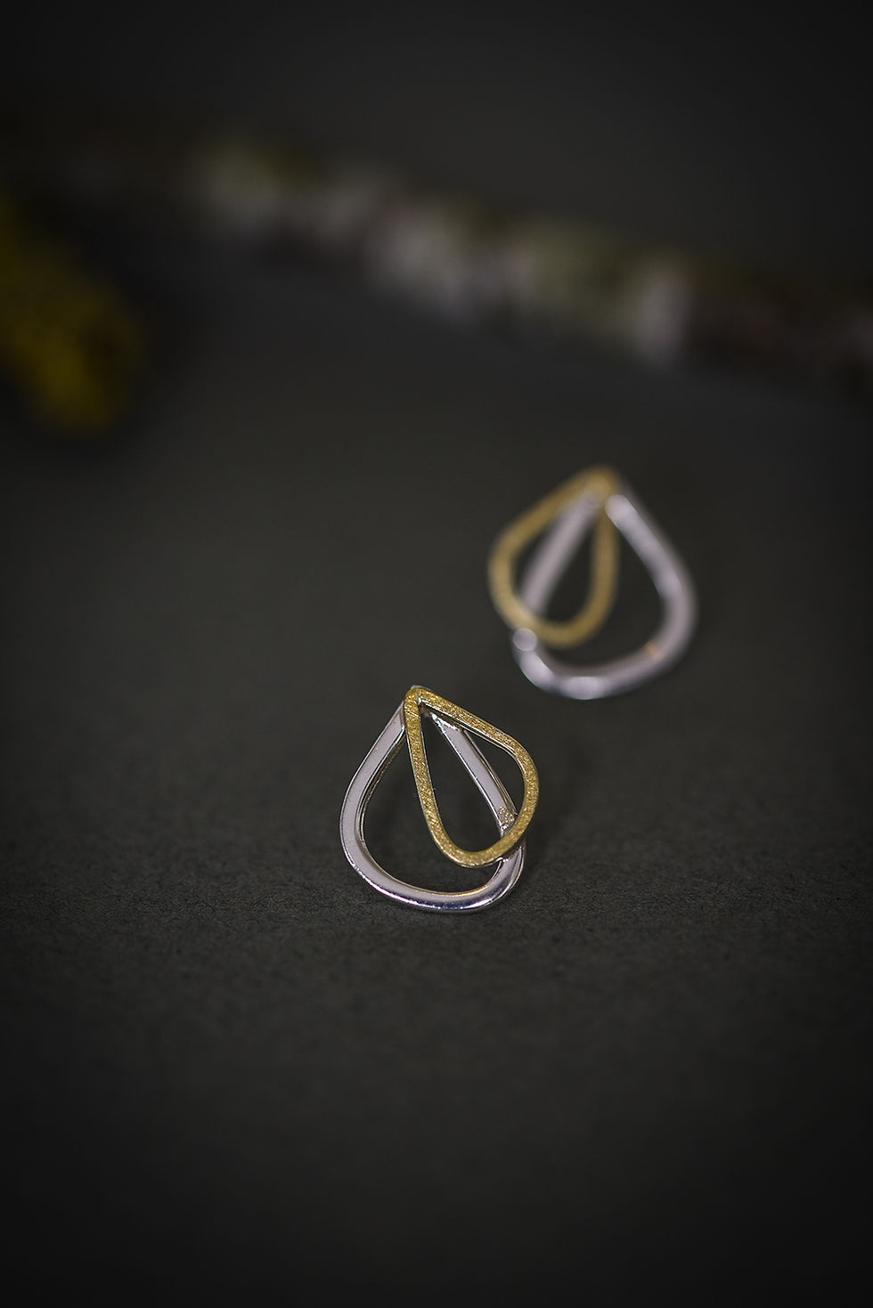 Thumbnail: Wings Studs