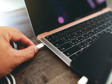 Vergesst das USB-Kabel: Drei Methoden bringen eure Handy-Fotos schneller und einfacher auf den PC