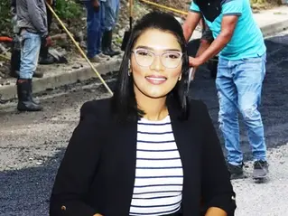 Aprueban solicitud de la regidora Mabel Ortiz para realizar bacheo en caliente en la carretera San Pedro–La Romana
