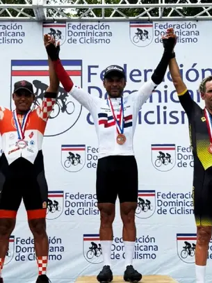 El romanense Juan Carlos Figueroa se corona Campeón Nacional de Ciclismo de Ruta en la categoría Máster C