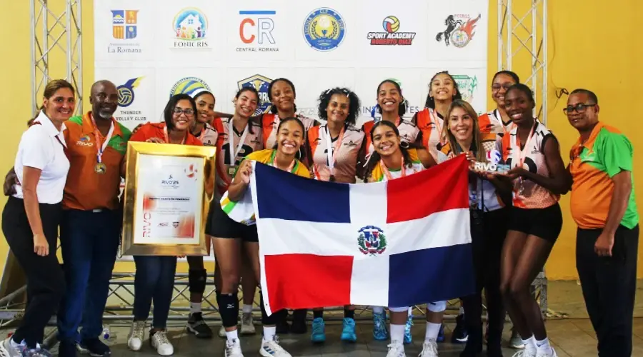La Romana se proclama campeona en torneo de voleibol