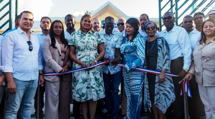 Alcalde Eduardo Familia inaugura el Parque Ecológico Taíno José Francisco Peña Gómez en Villa Hermosa