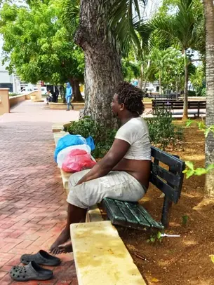 ¿Nueva política turística En La Romana los enajenados son parte del paisaje