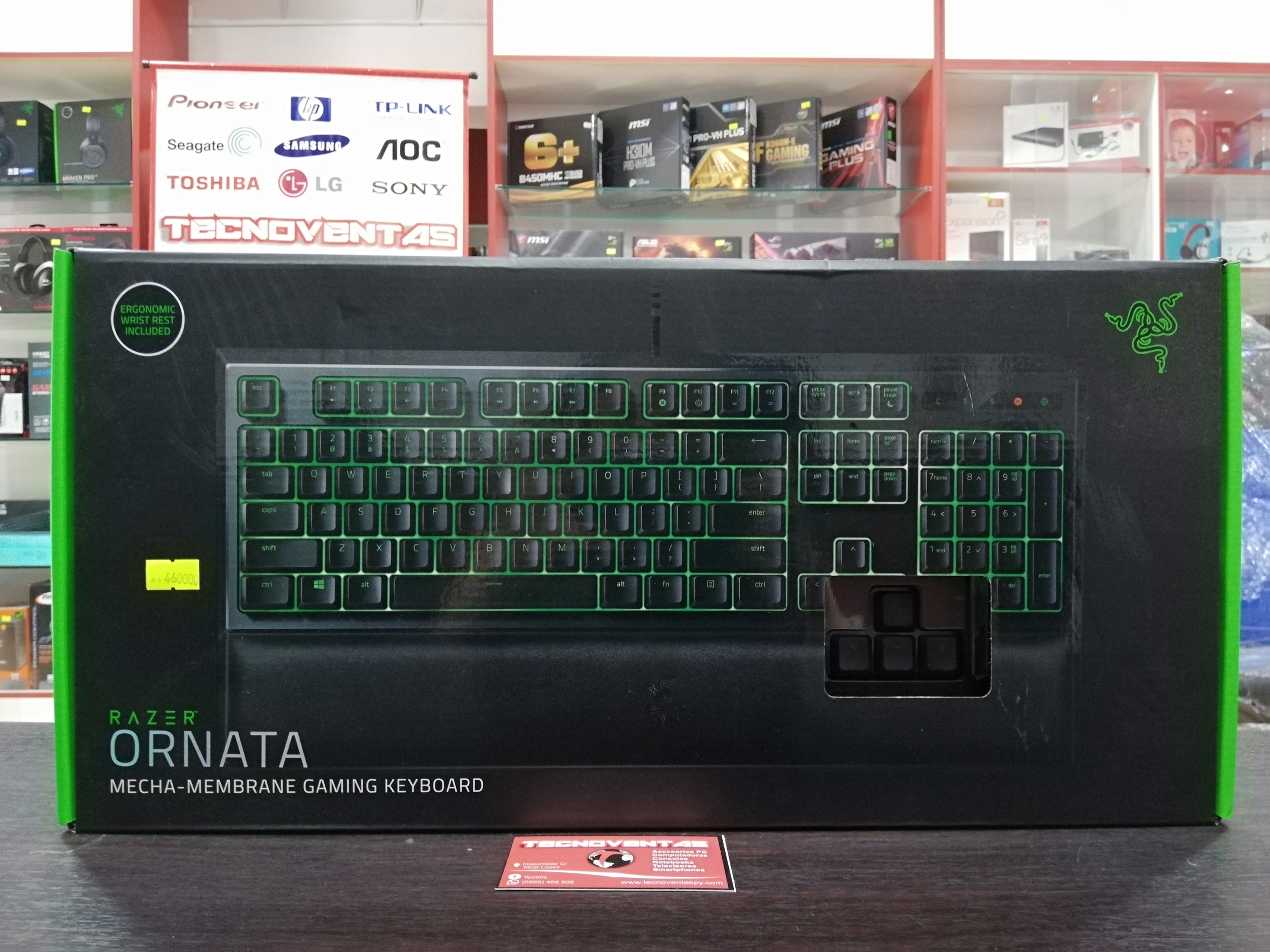 Teclado membrana-mecánico Razer Ornata