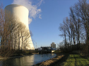 Unterschätzte Gefahr: Legionellen in Aerosolen aus Kühltürmen
