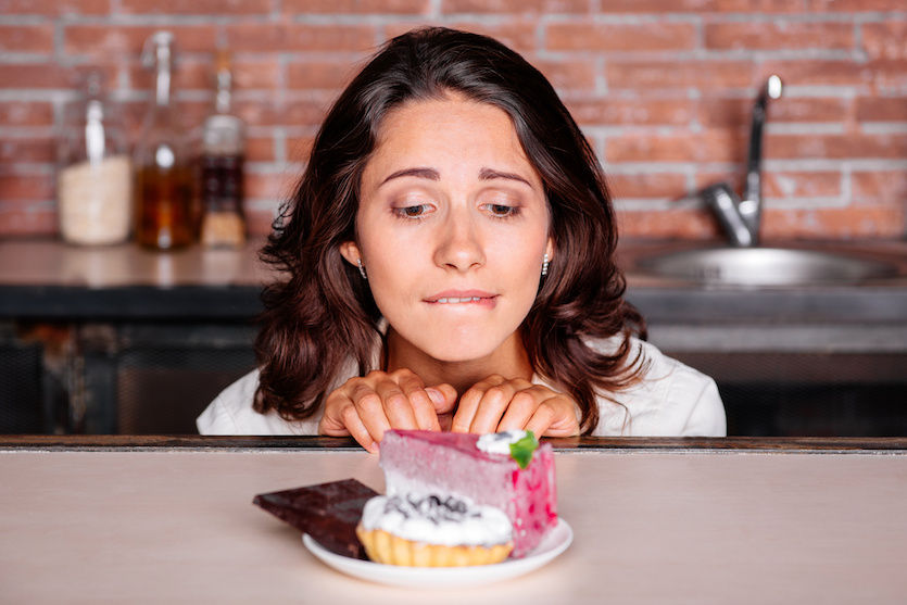 Craving Sotto Controllo: Soluzioni Pratiche per Resistere alle Tentazioni e Mangiare con Consapevolezza