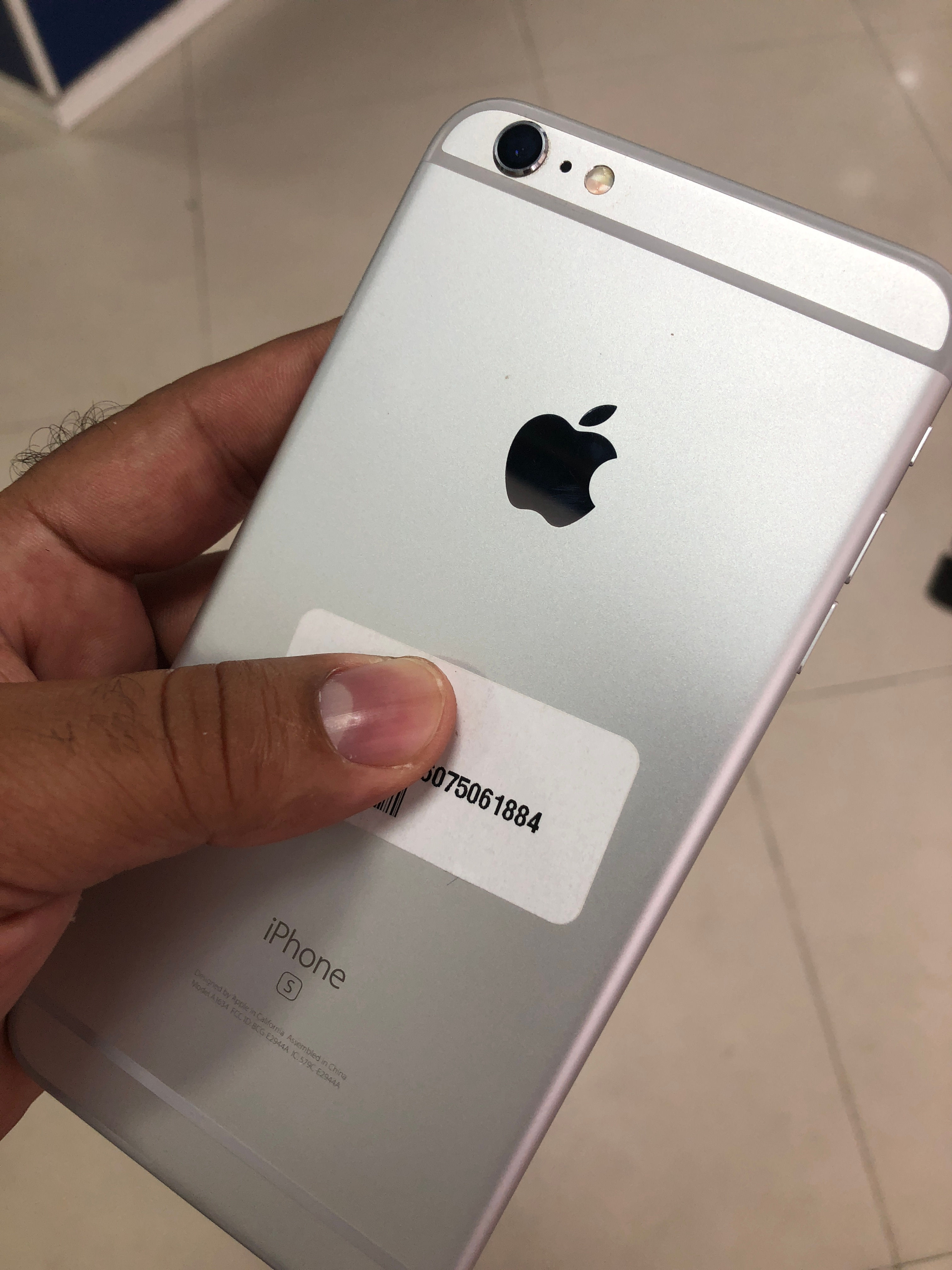 IPhone 6S plus,silver,64GB