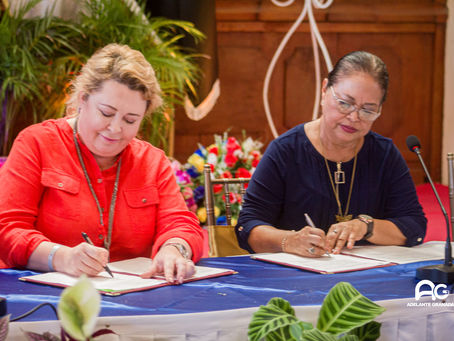 Granada y Yalta firman acuerdo de cooperación